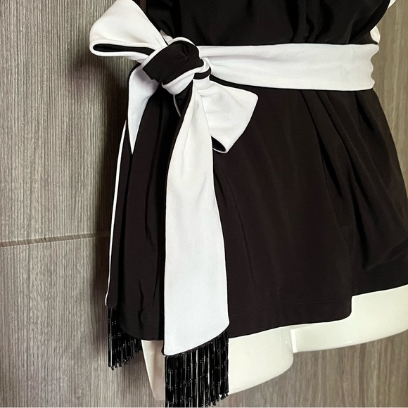 White House Black Market Sleeveless top - Picture 3 of 9